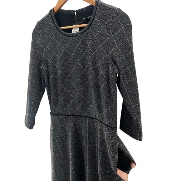 NWT Banana Republic Gray Windowpane 3/4 Sleeve
Scoop Neck Casual Dress Size 6 - Picture 5 of 11